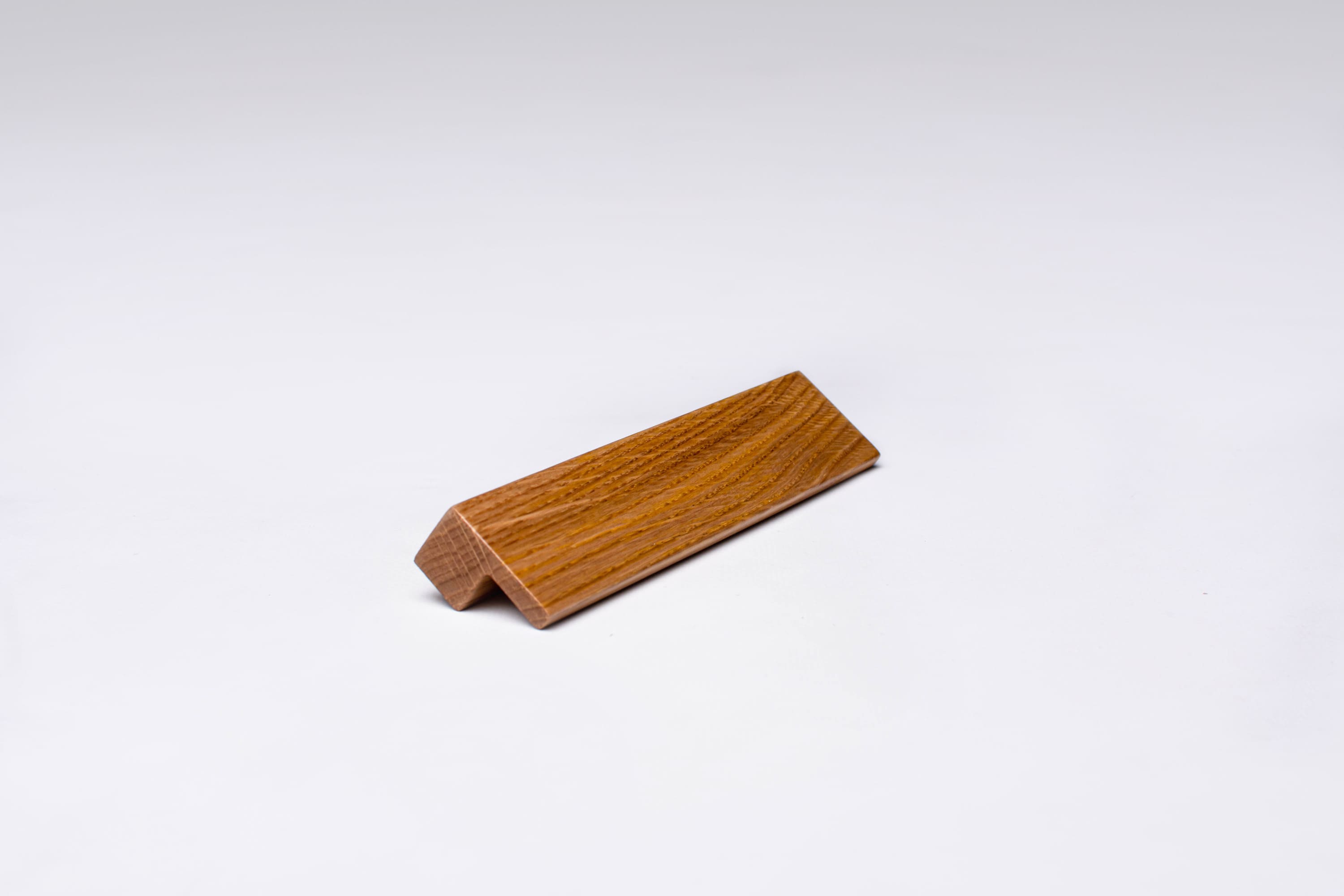 L form oak handle OH014 detailed view