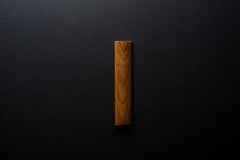 wide grip in vertical position on handle OH017