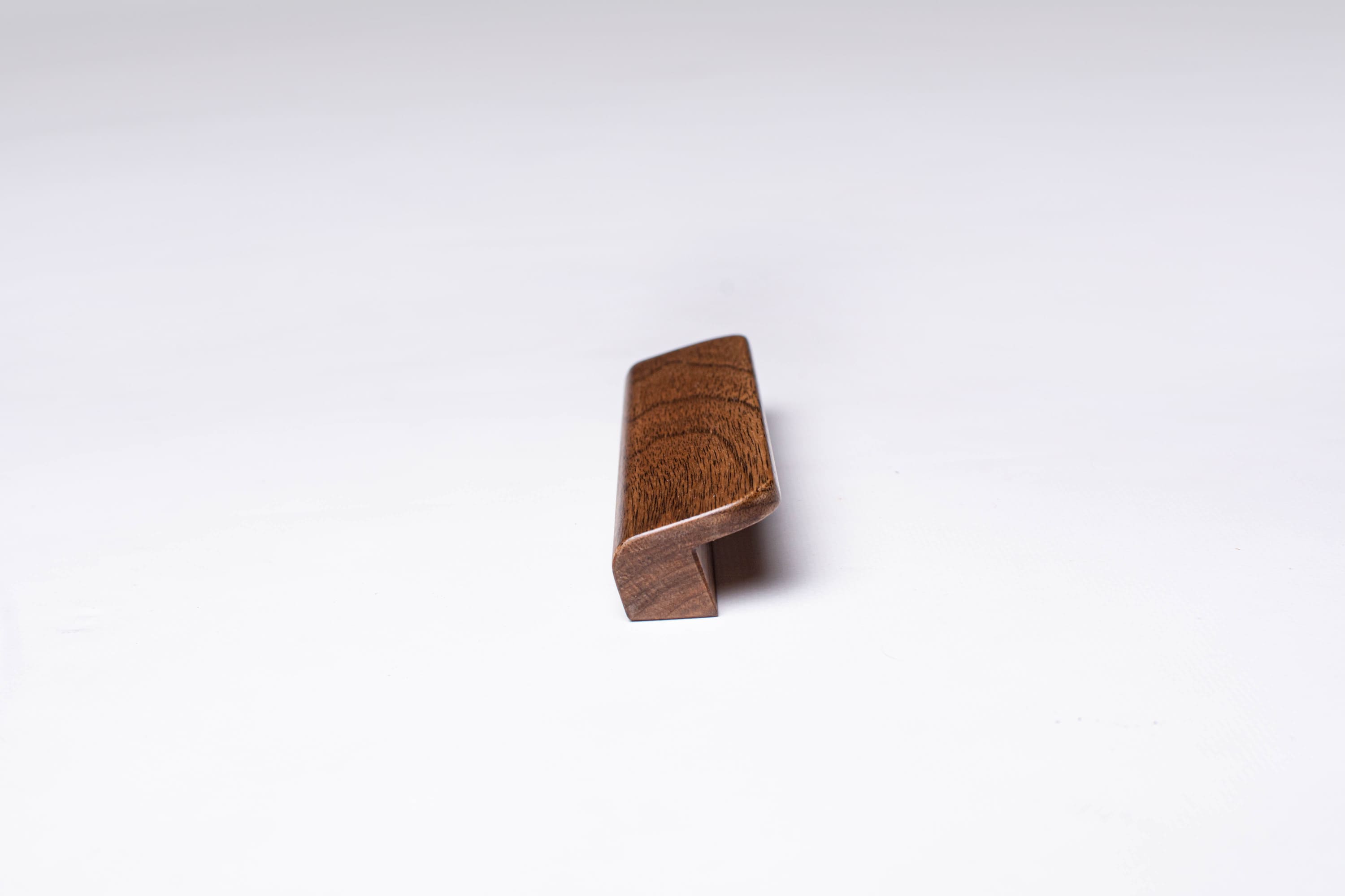 example of ewh016 handle in detailed view