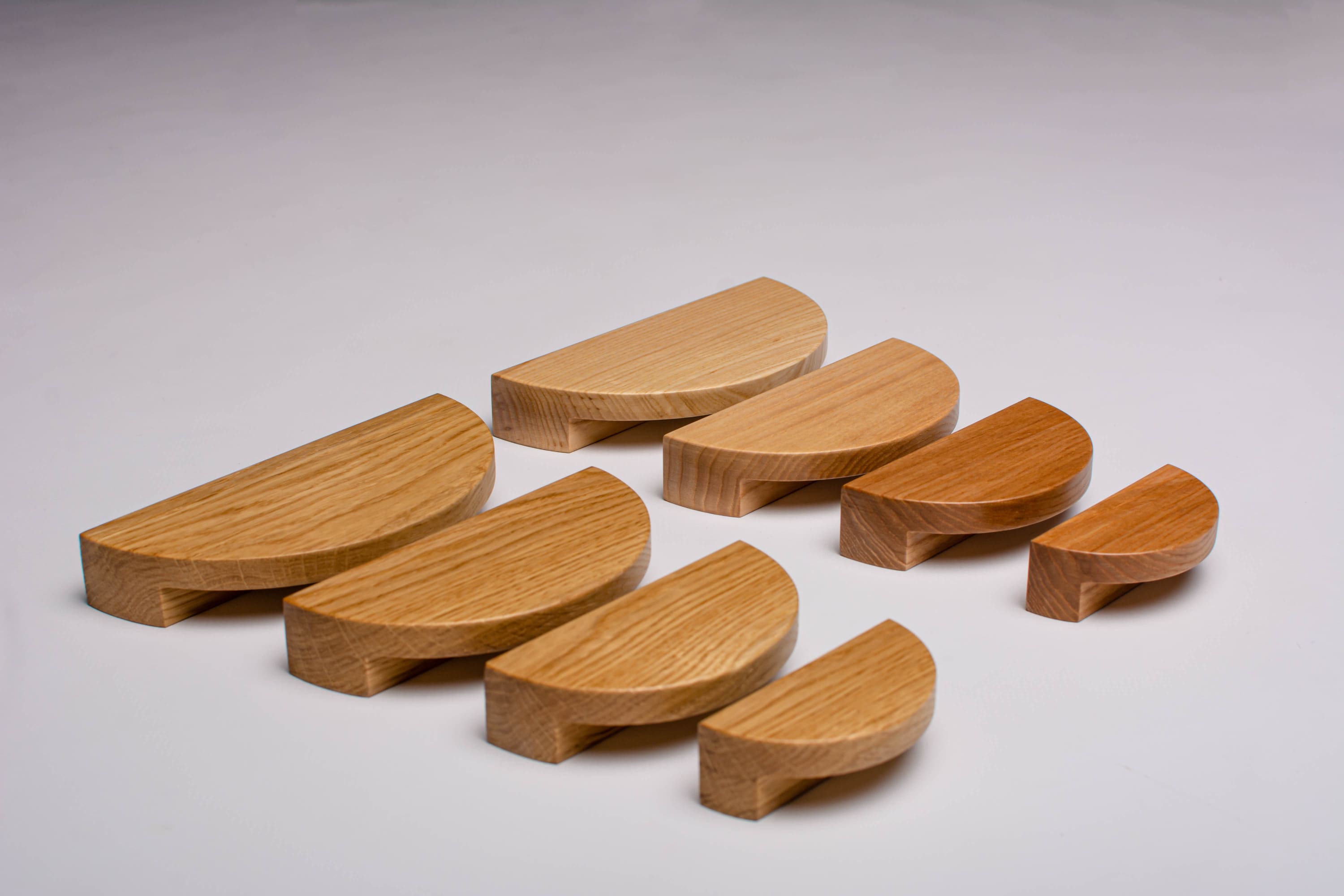 Oak and Ash wooden Cabinet Handles in different sizes. From Large to small 