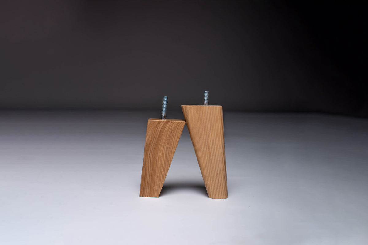 Ash angled legs in two variants: straight edges R2 and Rounded R10