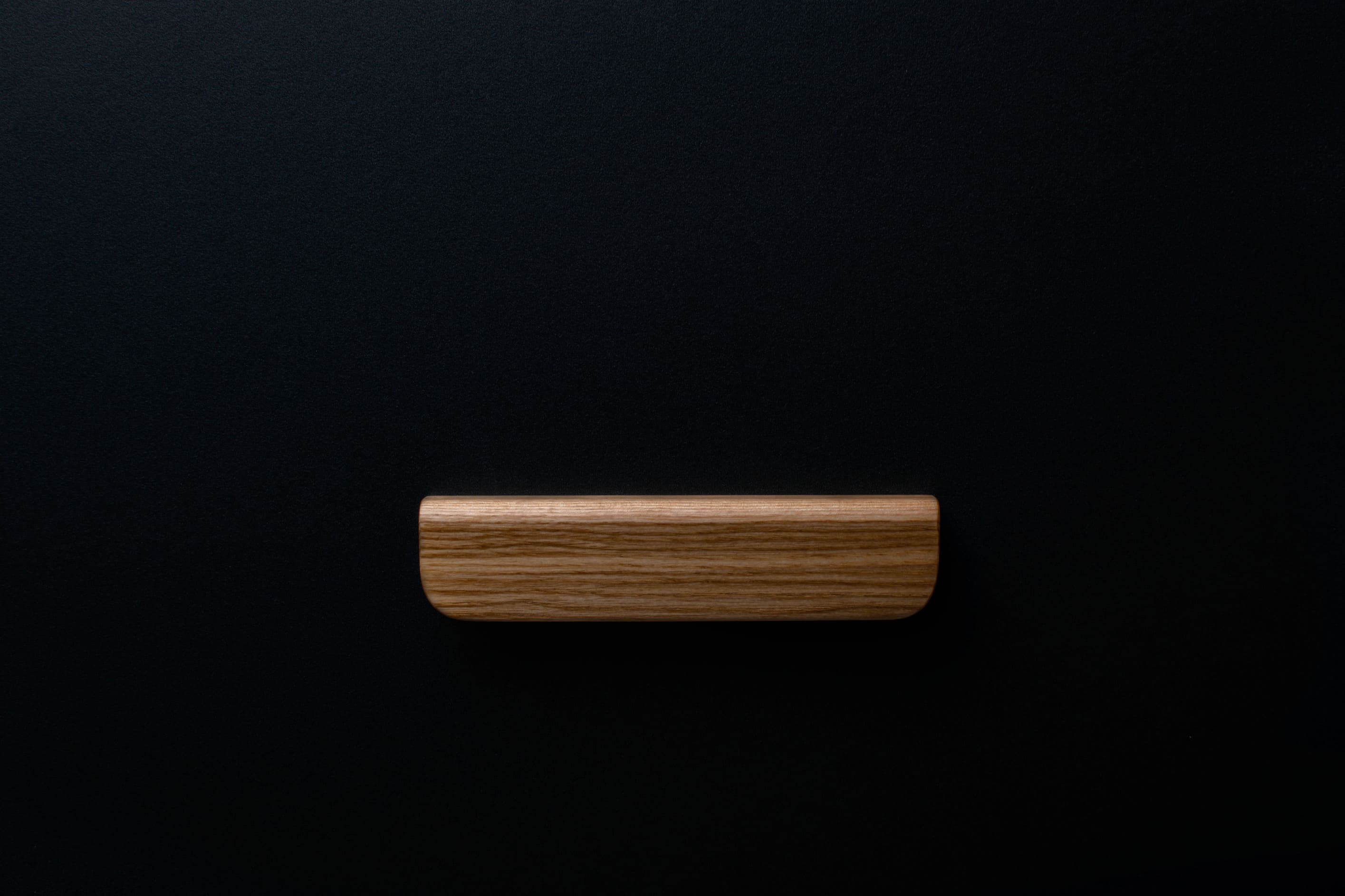 modern ash handle in satin varnish finish