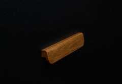 Oak finger pull frontal view