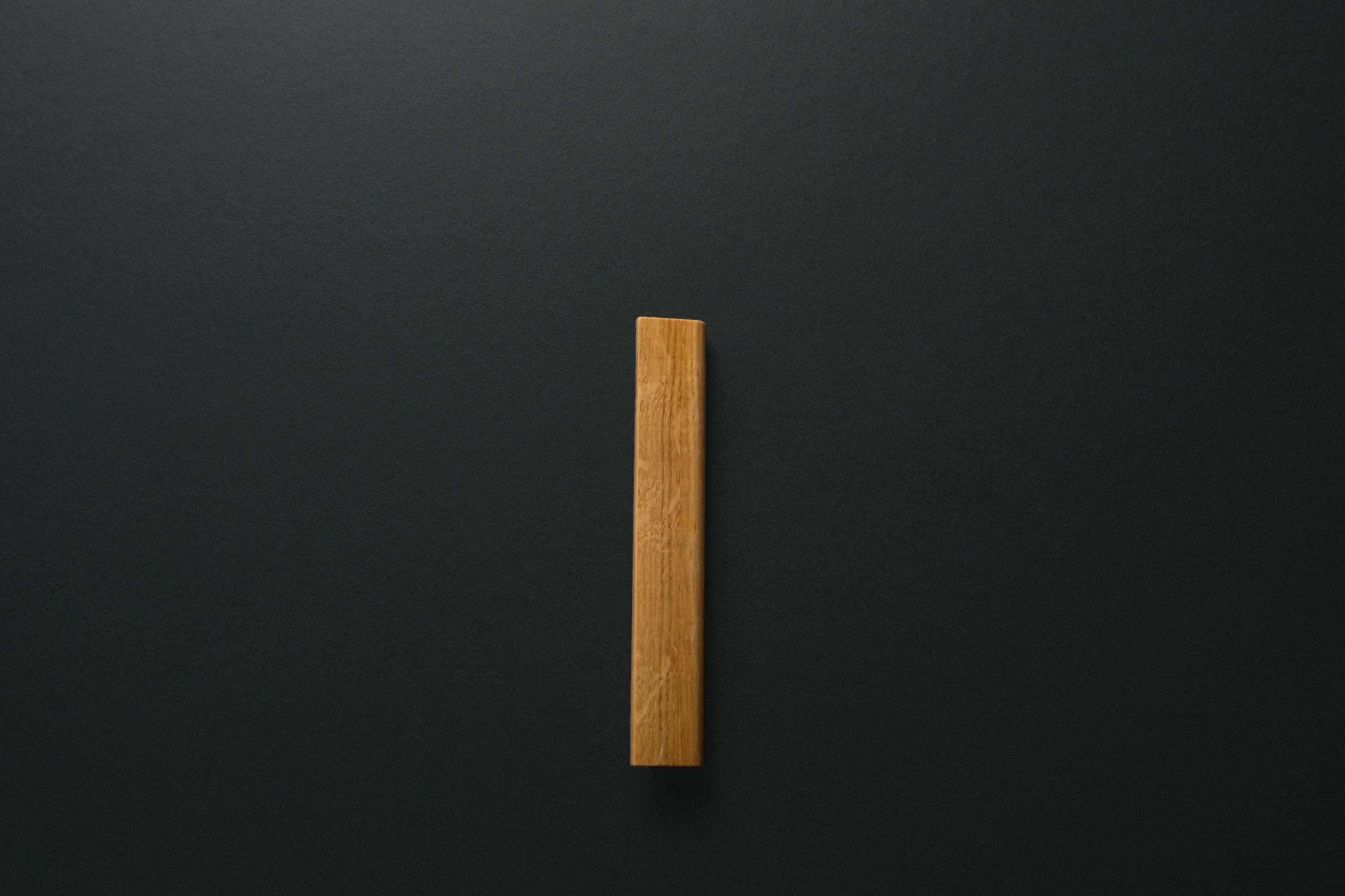 Wooden drawer oak handle 011 in vertical position with detailed frontal view 