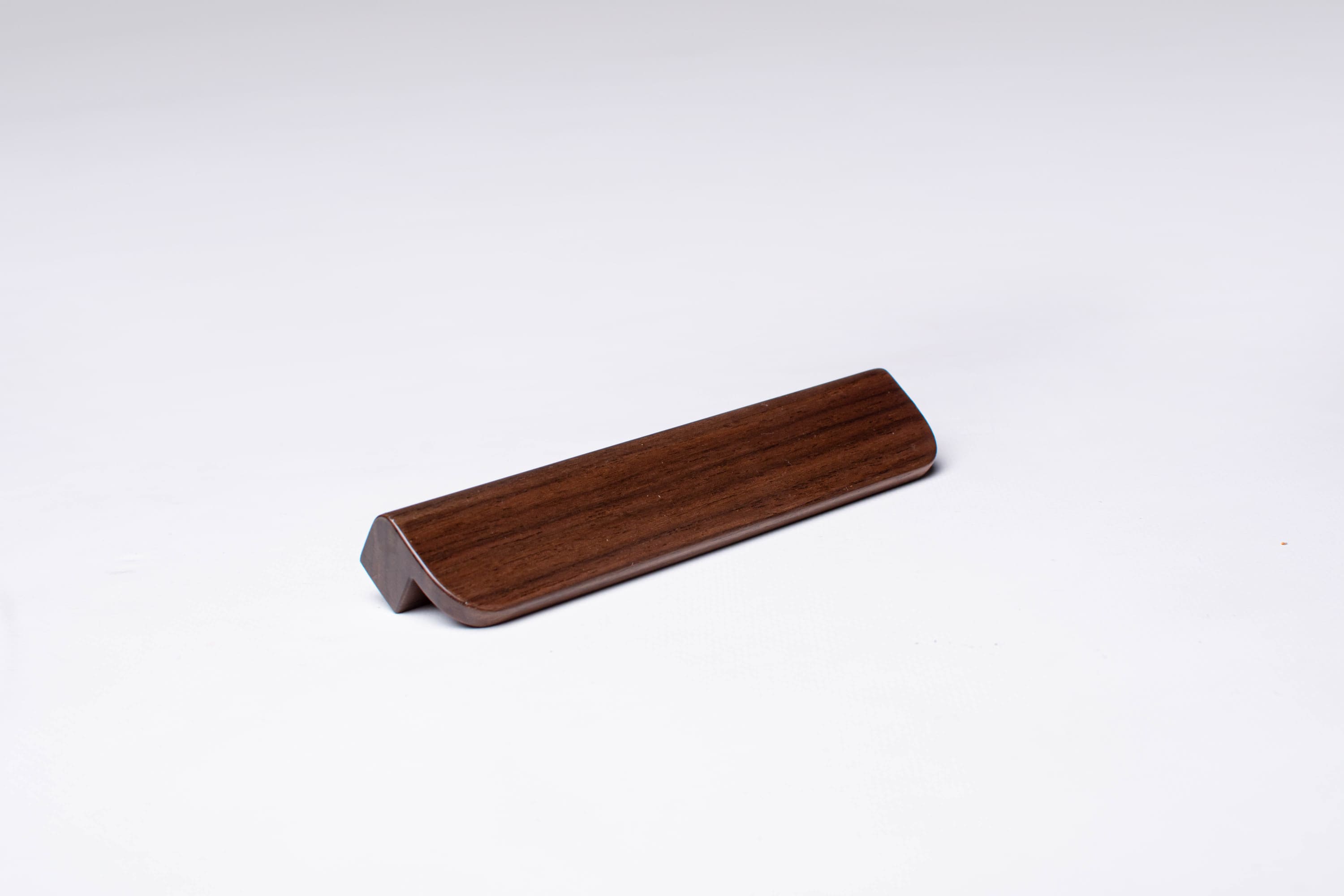 example of american walnut texture on handles